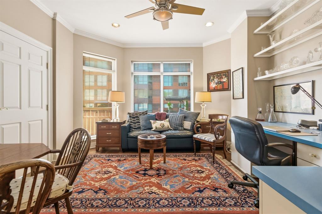 CRESTPARK - Residential