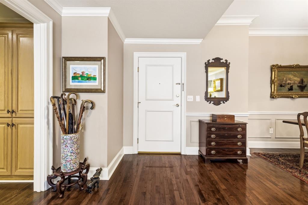 CRESTPARK - Residential