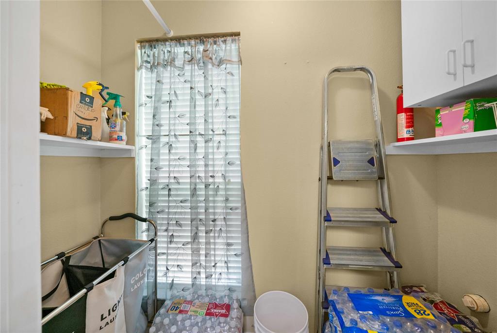 OAK MANOR ESTATES - Residential