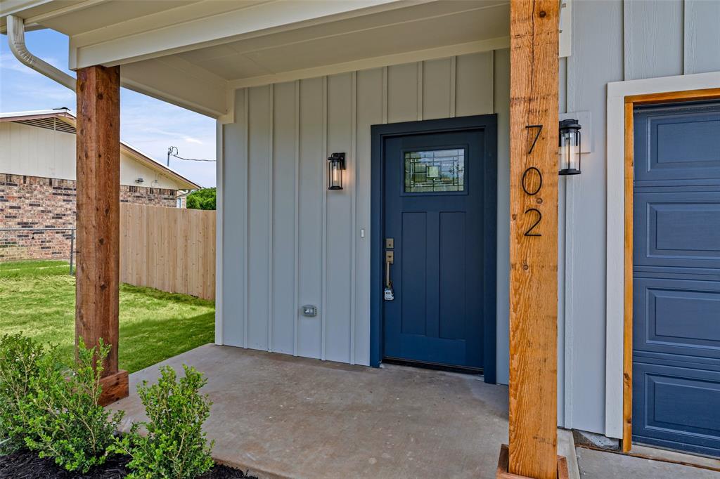 702 Perkins Court