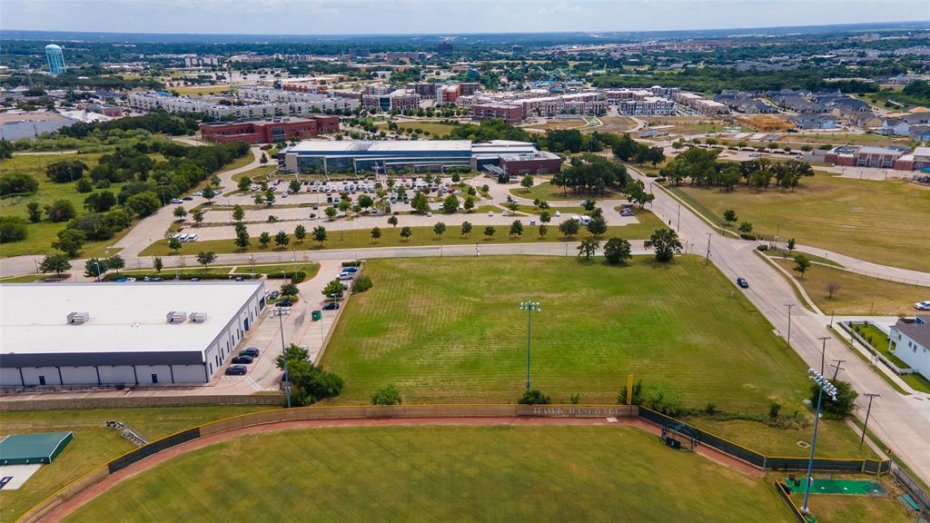 U I C I Add - Commercial Sale