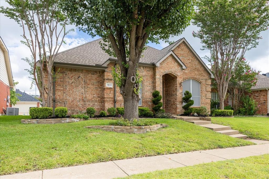 1511 Fallcreek Court