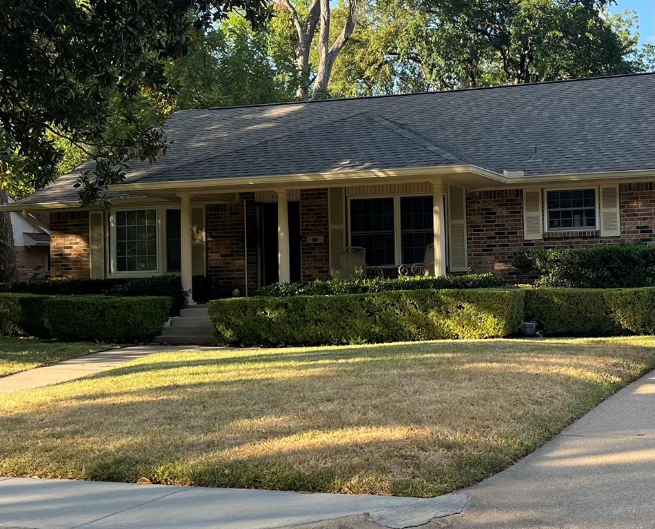 118 Willowbrook Drive