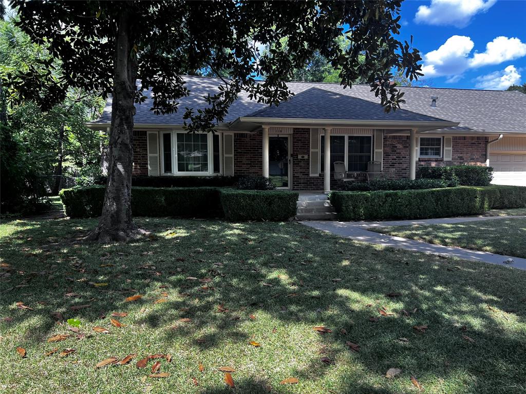 118 Willowbrook Drive