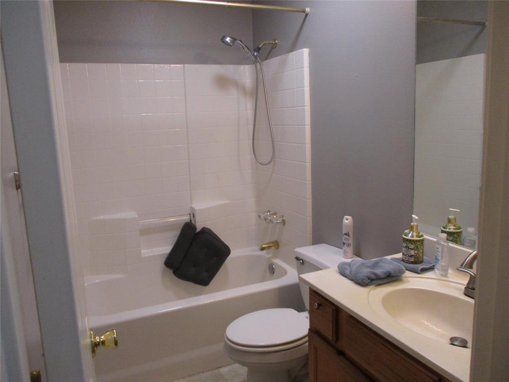 Pine Crest Landing - Residential