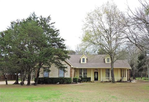 Photo of 1176 Country Bend Drive, Post Oak Bend, TX 75142 (MLS # 21201346)