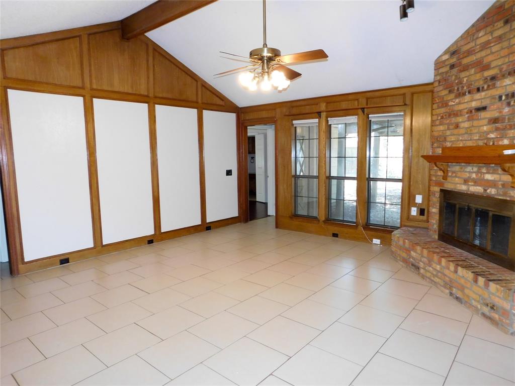 Fountain Park East Instl I - Residential Lease