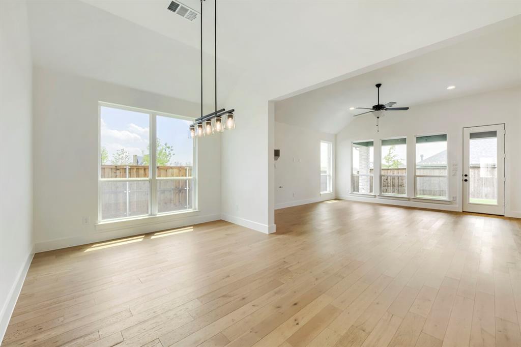 3316 Maidenhair Lane