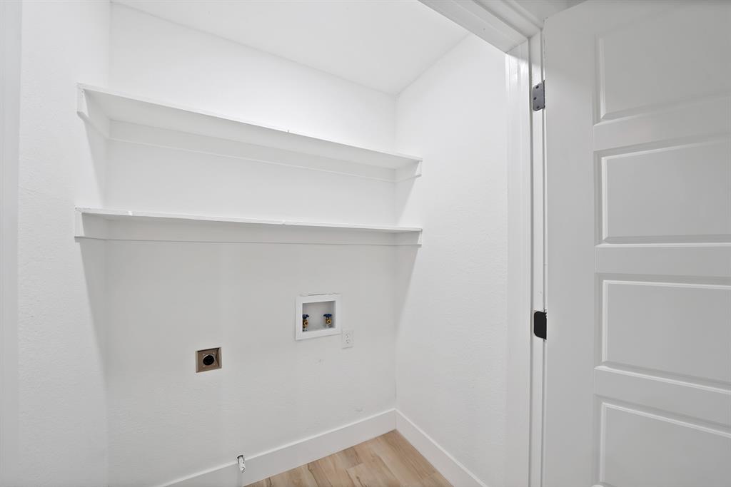 Irwin Keasler Dev Red Bird 04 - Residential