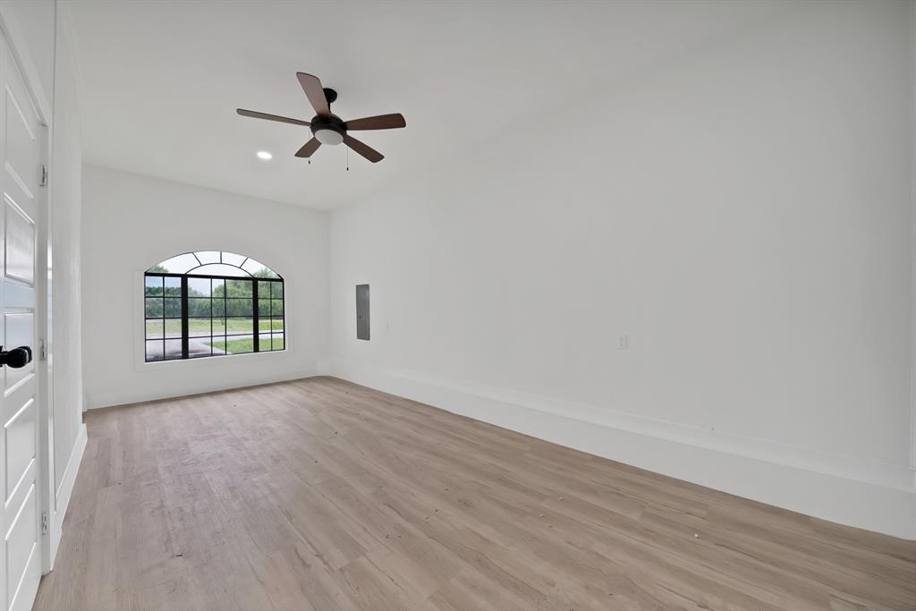 Irwin Keasler Dev Red Bird 04 - Residential