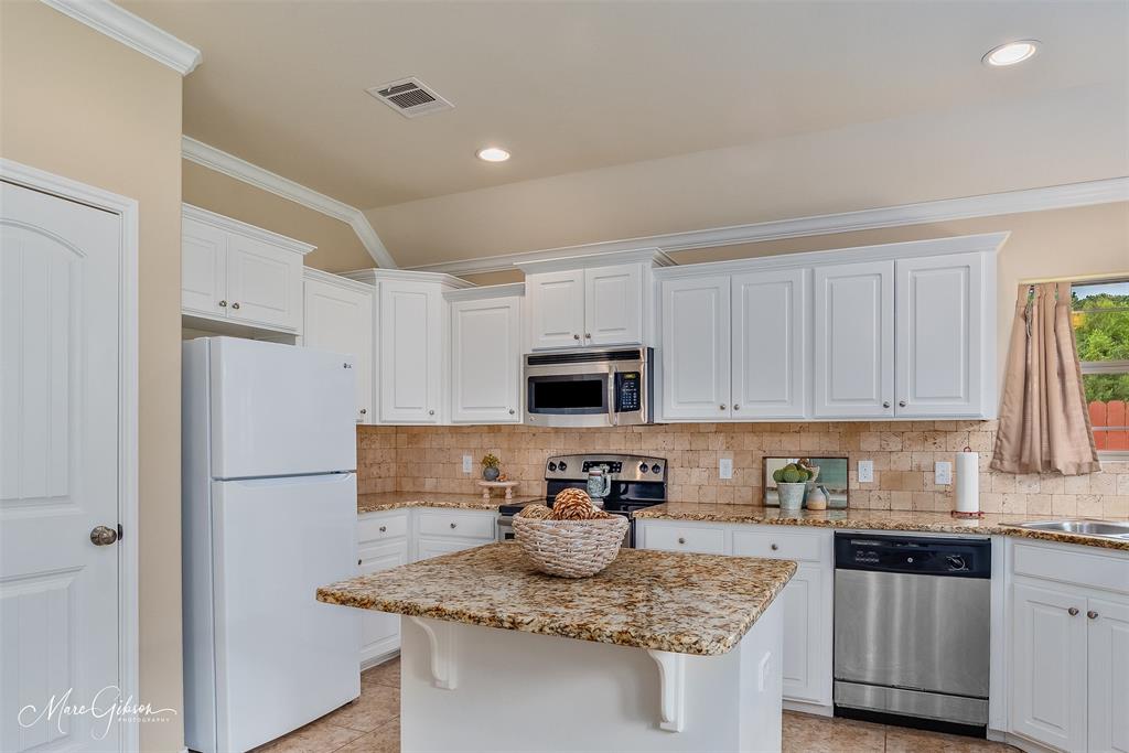 Haughton, Louisiana 71037, United States, 3 Bedrooms Bedrooms, ,2 BathroomsBathrooms,Residential,Active,200294