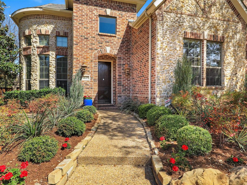 4625 Blackshear Trail