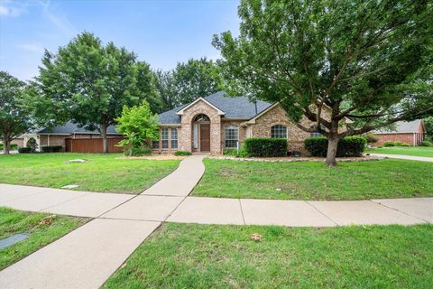 1607 Mallard Circle Mansfield TX 76063