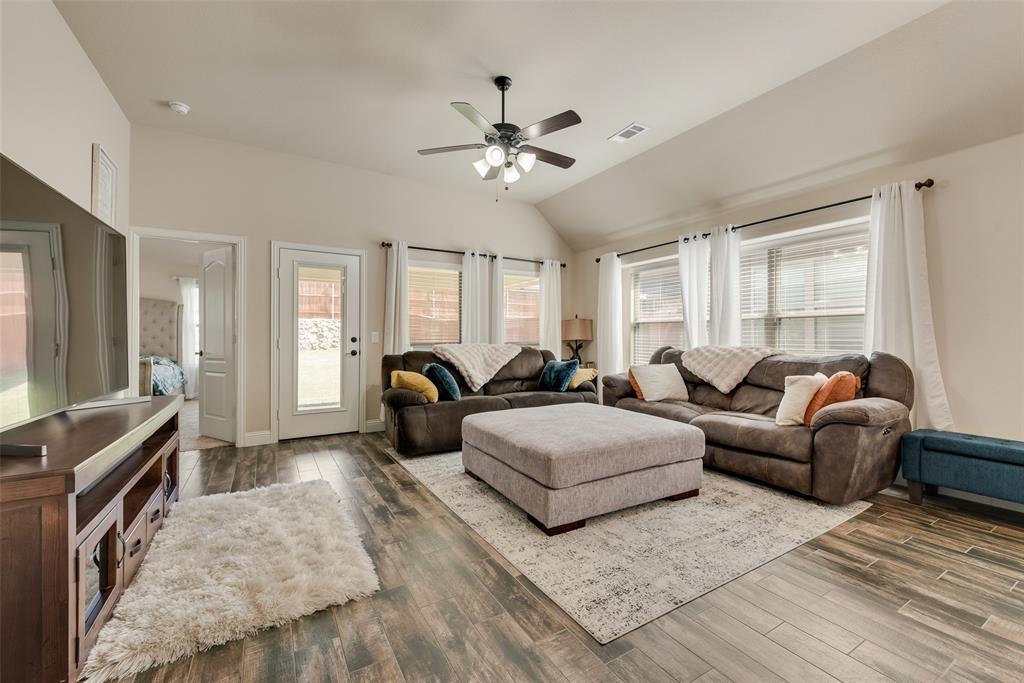 Live Oak Creek - Residential