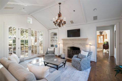 Tiny photo for 7031 Turtle Creek Boulevard, University Park, TX 75205 (MLS # 21063823)