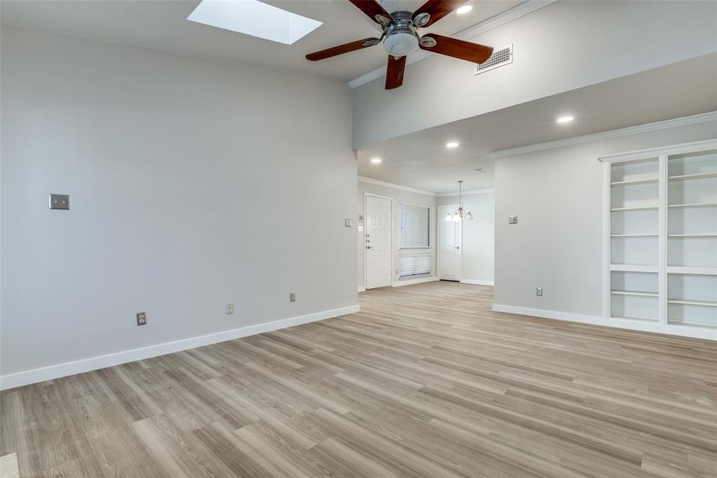 Oaks On Montfort Condos - Residential