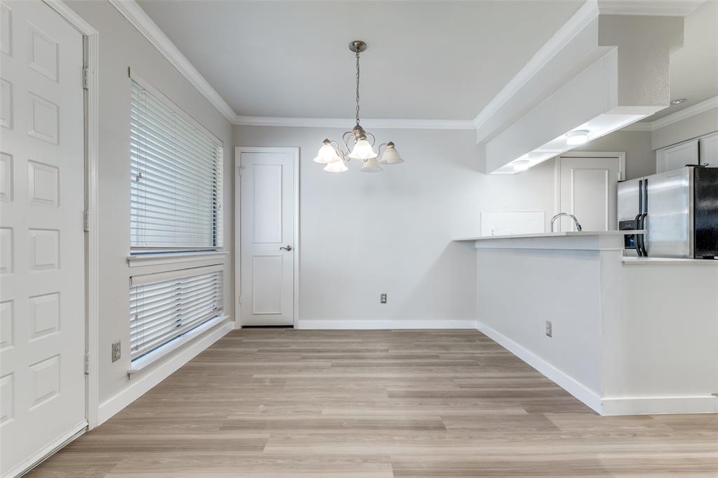 Oaks On Montfort Condos - Residential