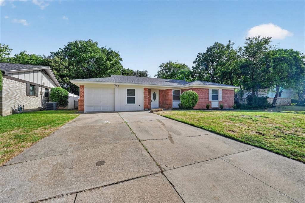 301 E Fuller Drive