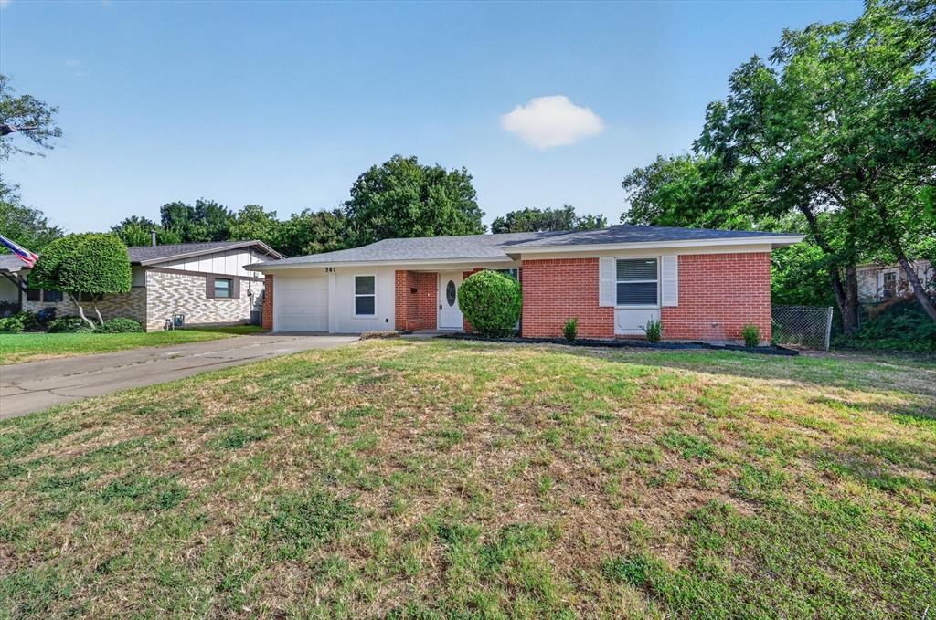 301 E Fuller Drive