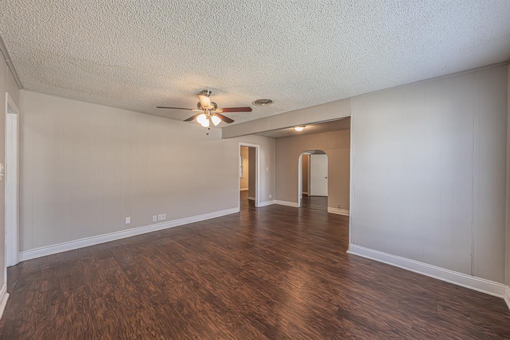 101 S Valera Court