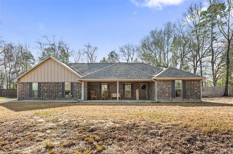 186 Private road 6292 Mineola TX 75773