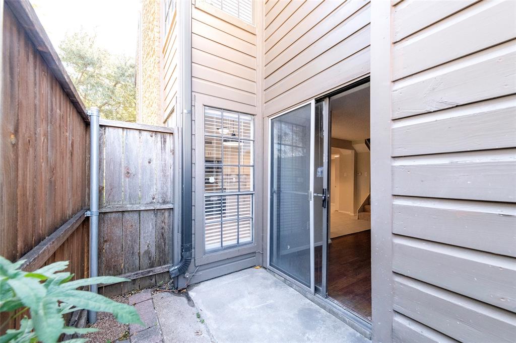 Richardson Crossing Condo - Residential