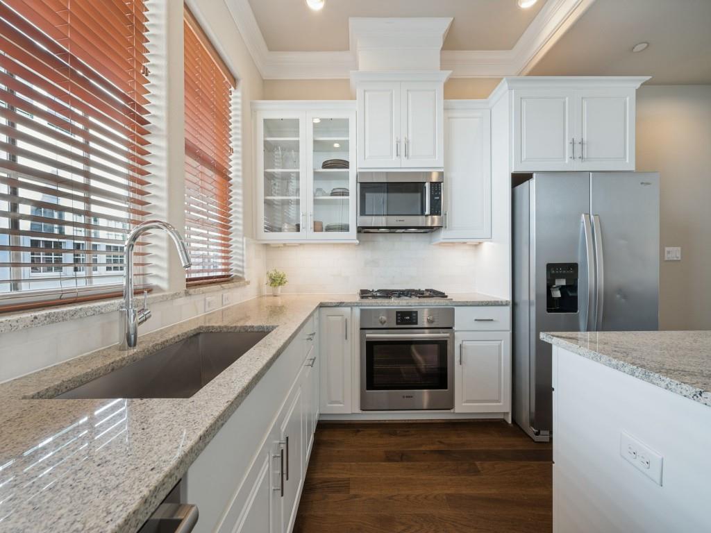 7333 Valley View Lane 805