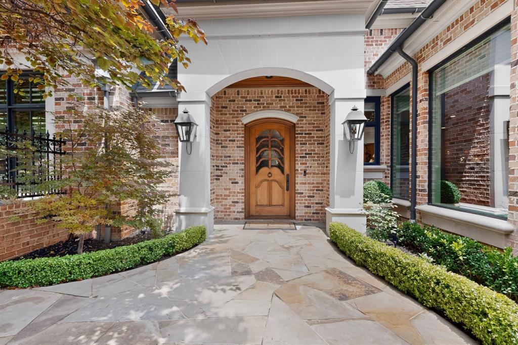 2148 Fawnwood Drive