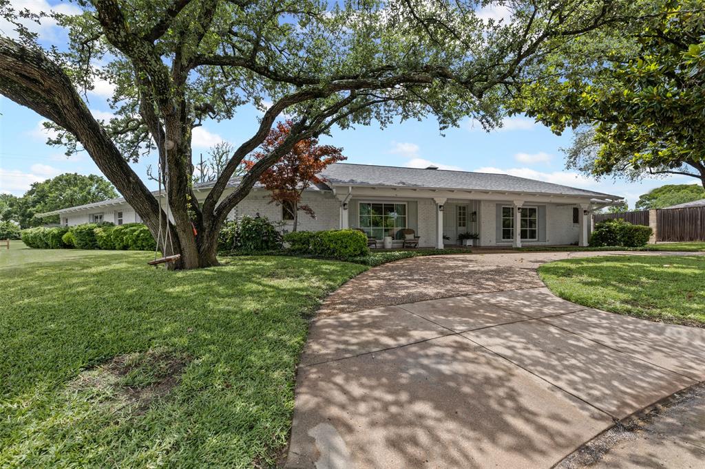 6805 Benito Court