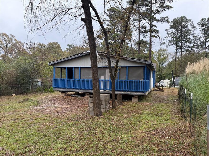 This is a spacious doublewide manufactured home offers 1,560 sq ft of living space on a generous 0.25-acre lot right by the lake. It’s an exciting project for the right buyer – a full renovation is needed, but the bones are solid with a fantastic open layout, included appliances, and a beautiful porch that’s fully integrated into the home.
Already equipped with electric service and a septic system, this property is primed for your vision. Transform it into your dream lakeside retreat, or investment property. Great location and endless possibilities await!
Priced for a quick sale – don’t miss this chance!