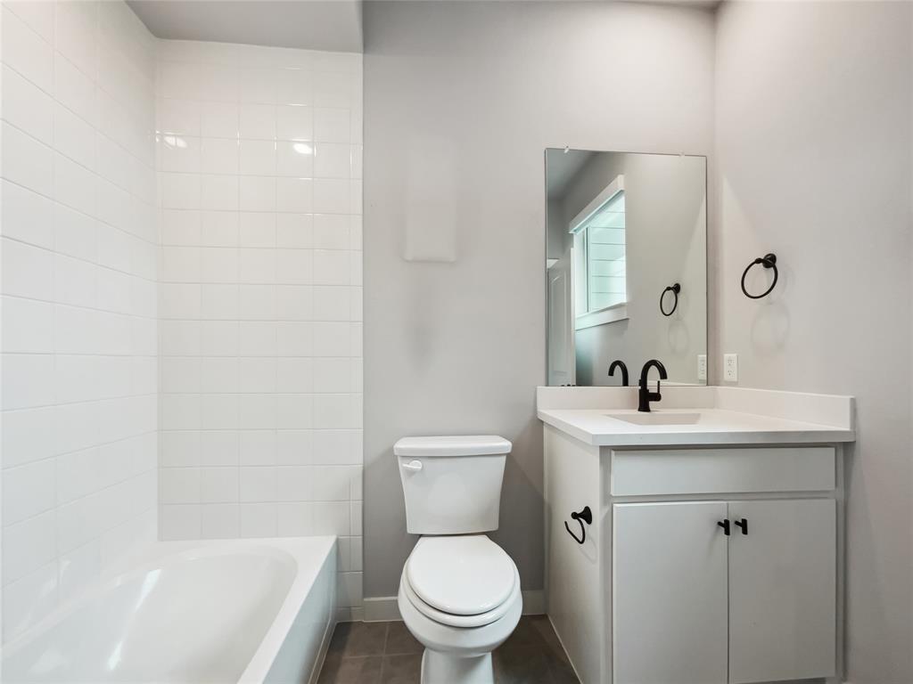 Mira Lagos East Twnhms - Residential