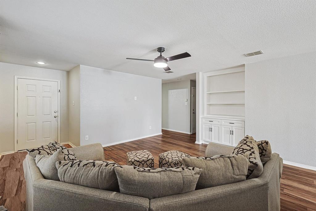 1225 Bellevue Drive