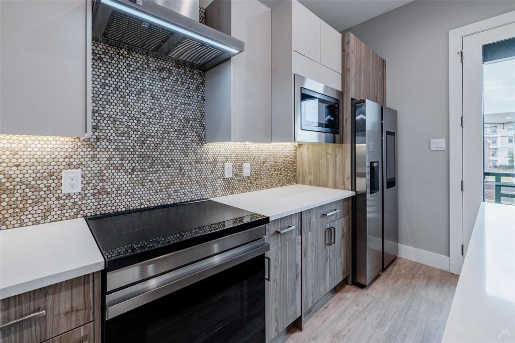 111 Merritt Street 101