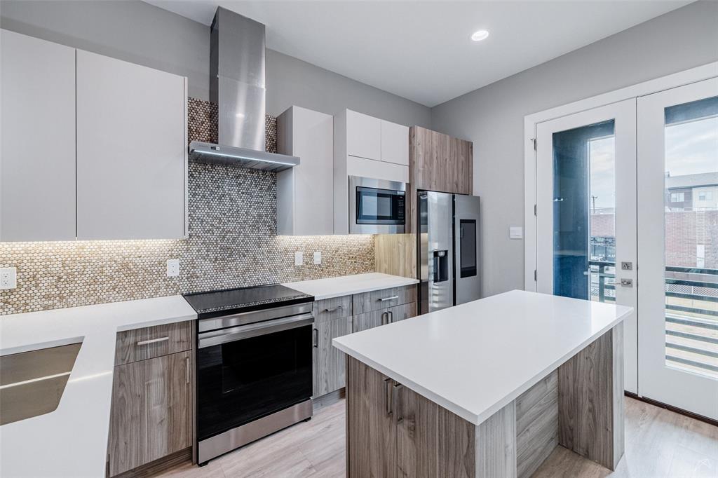 111 Merritt Street 101