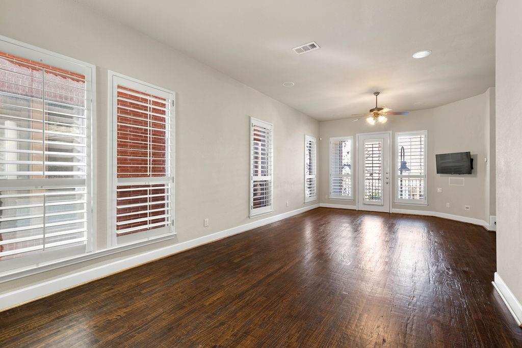 Farmers Market Twnhm #2 - Residential