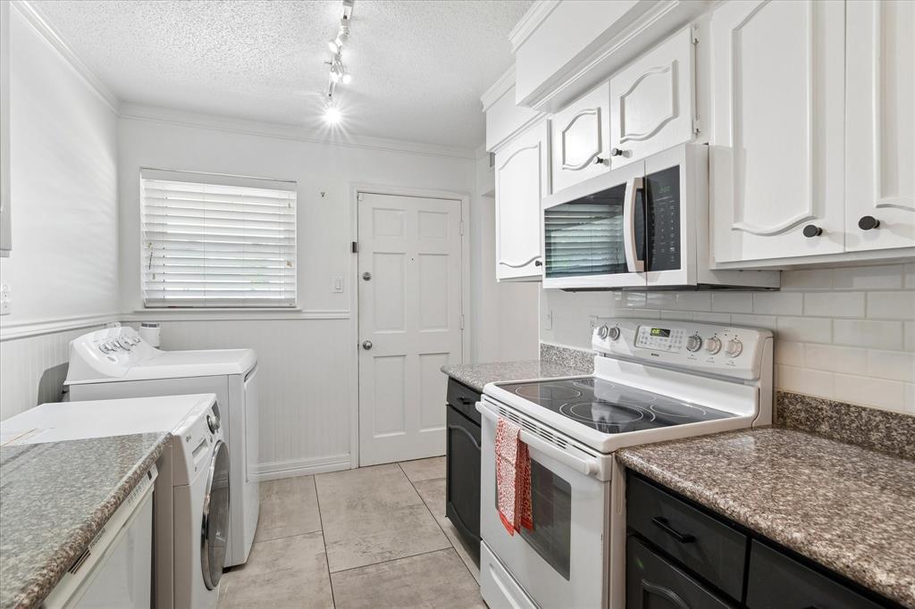 7806 Royal Lane 224