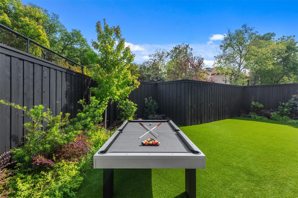 Faulkner on Meadow Crest - Residential