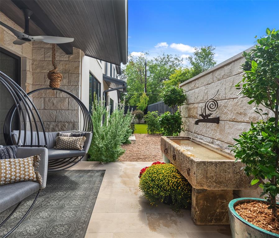 Faulkner on Meadow Crest - Residential