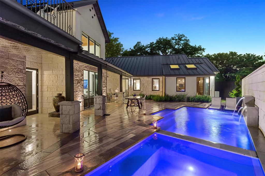 Faulkner on Meadow Crest - Residential