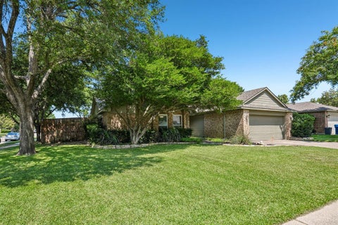Photo of 406 Dillard Lane, Coppell, TX 75019 (MLS # 21324436)