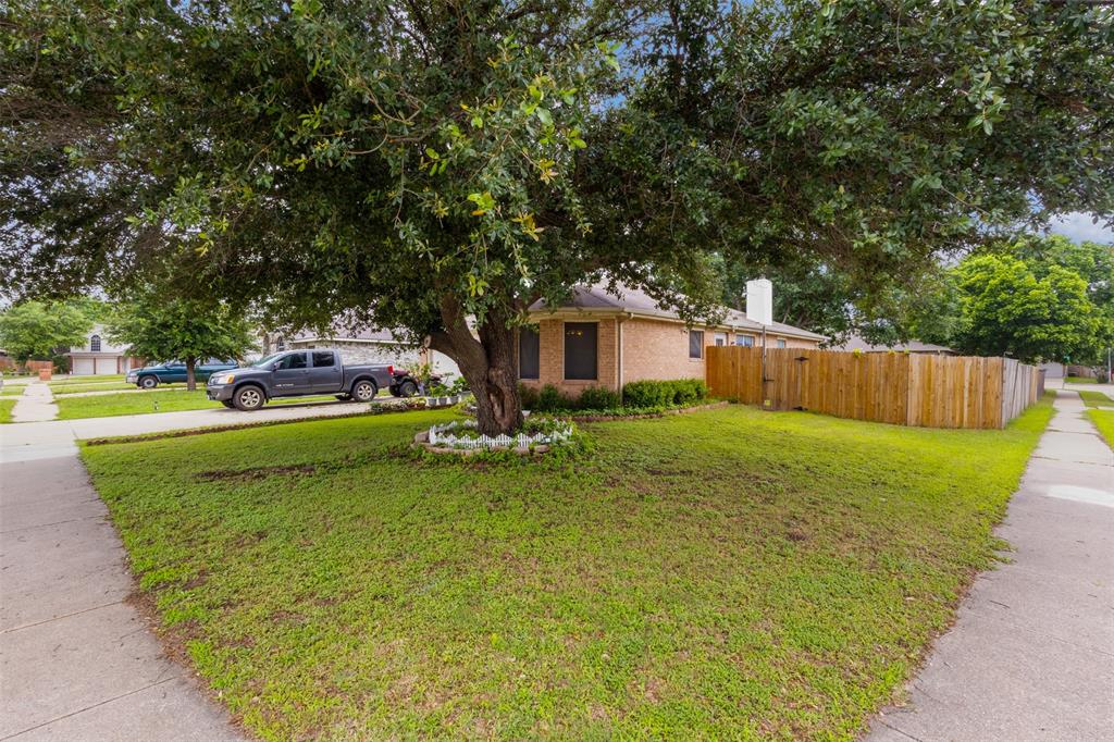 300 Comiskey Court