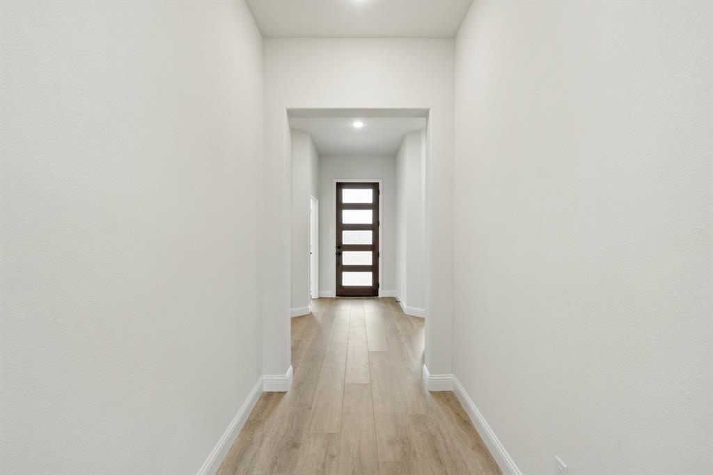 928 Split Oak Lane