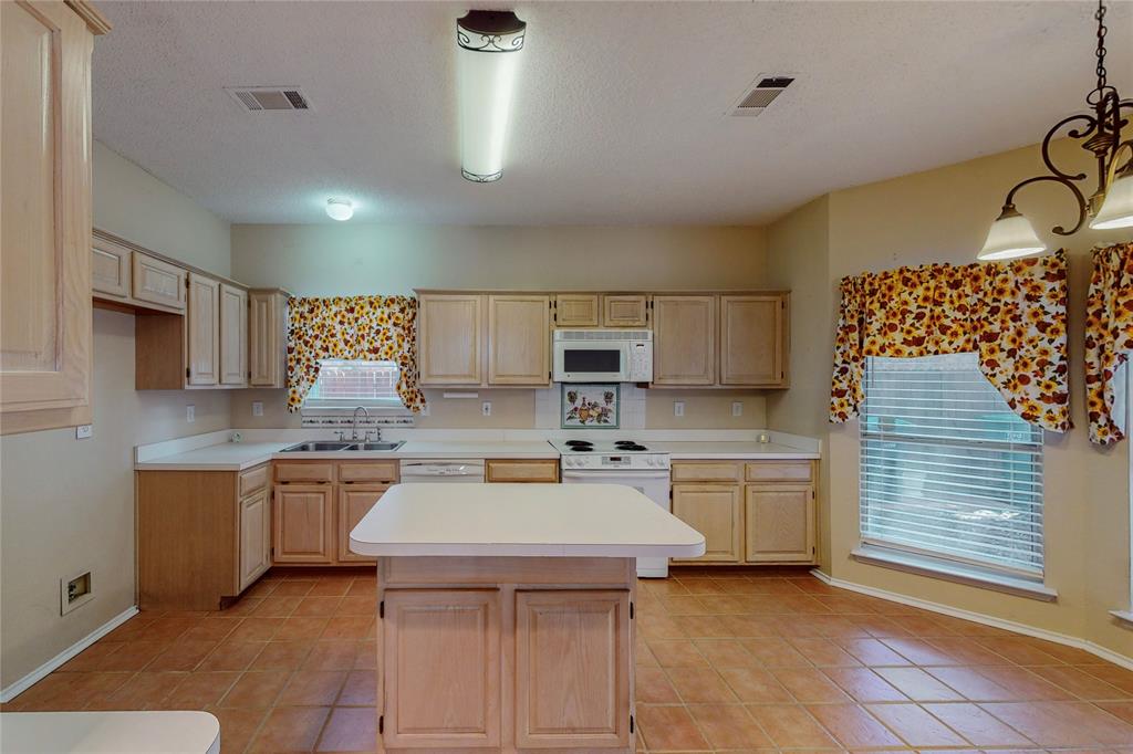 Huntington Village Ph III Add - Residential