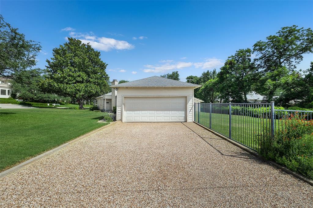 2600 Colonial Parkway