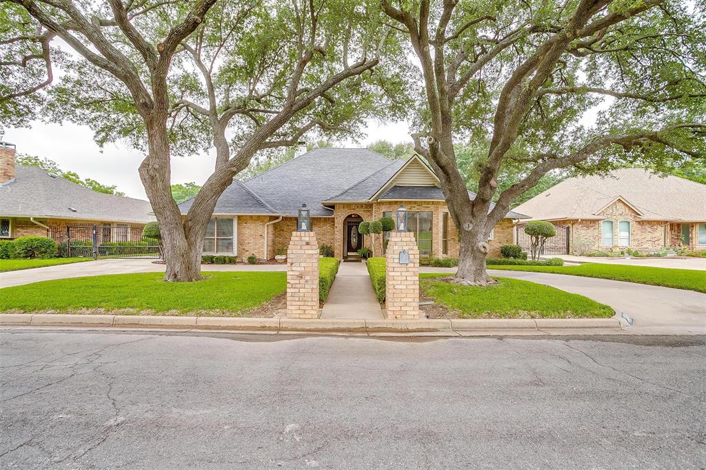 5060 Lake View Circle