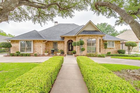 5060 Lake View Circle North Richland Hills TX 76180