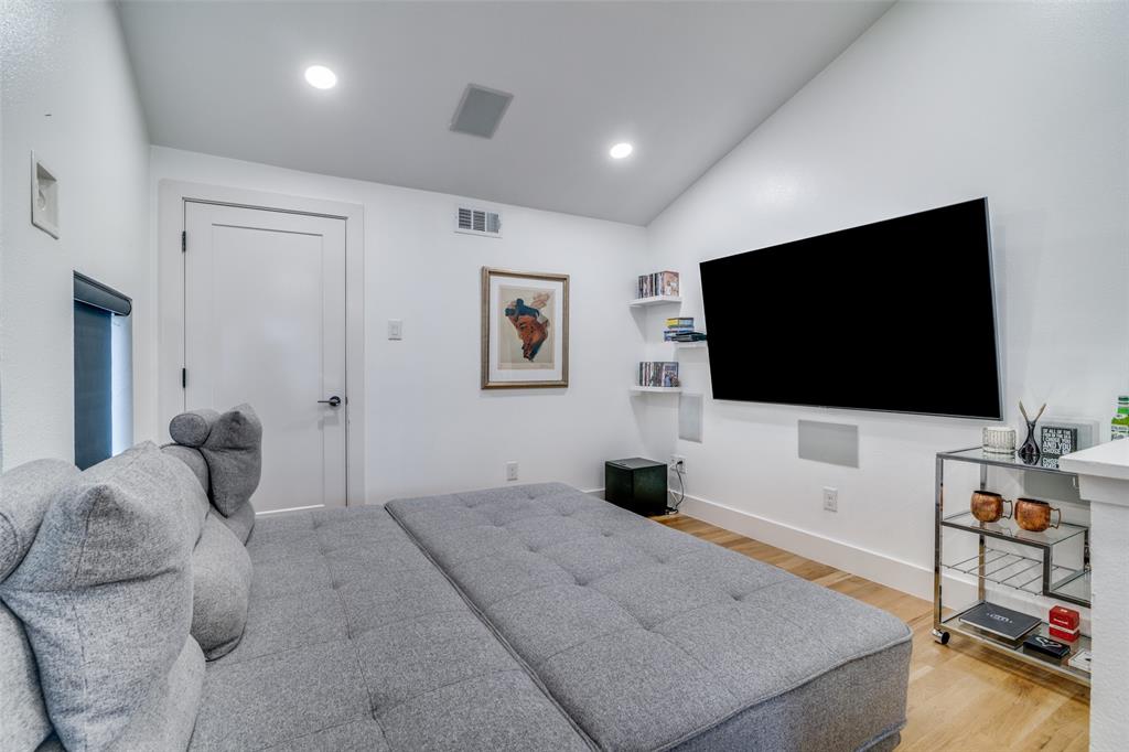 Marsh Lane 02 - Residential