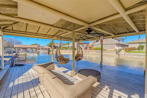 704 Tahiti Drive Granbury TX 76048