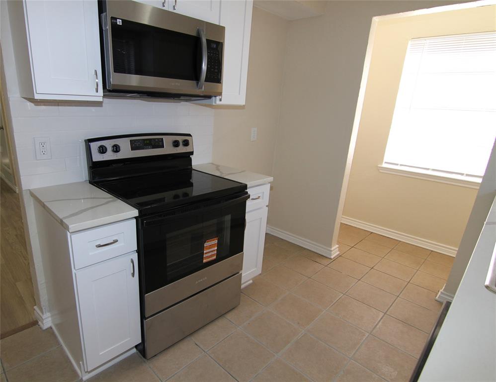 9830 BLUFFCREEK Drive