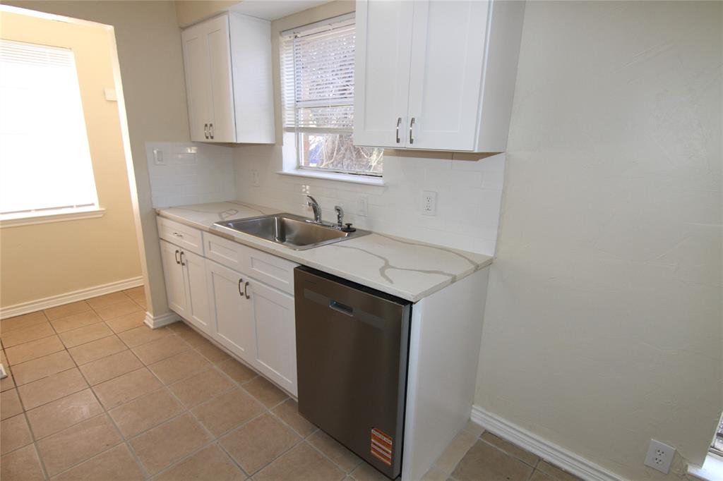 9830 BLUFFCREEK Drive